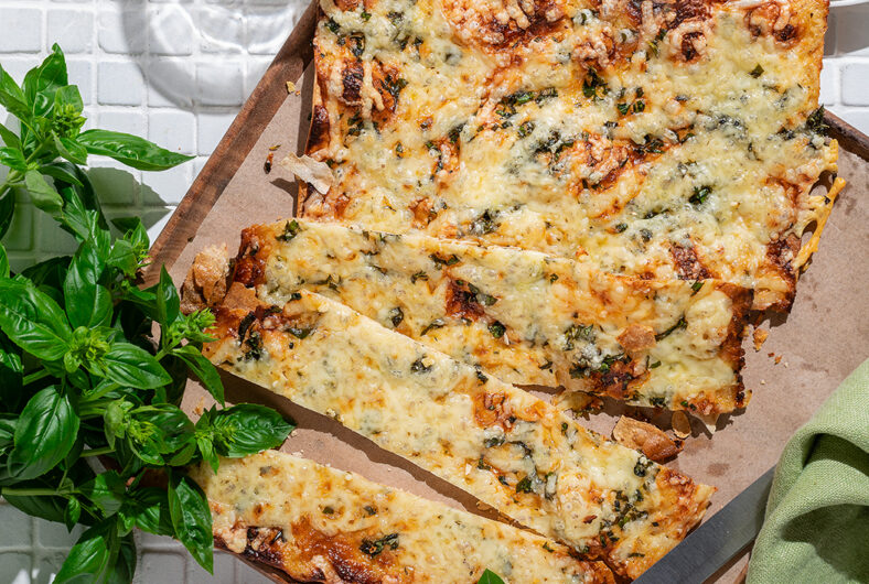 Tarplan Ahjulavašš küüslauguse juustukattega 2 / Lavash with garlic cheese topping