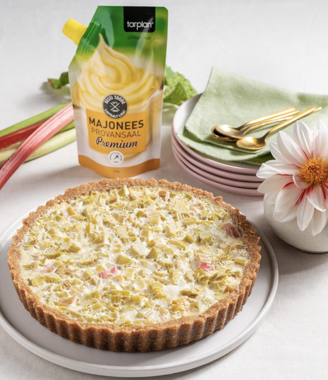 Tarplan Provansaal Premium (Rabarberi-kondentspiimakook) / Provansaal Premium ( Rhubarb Condensed Milk Cake)